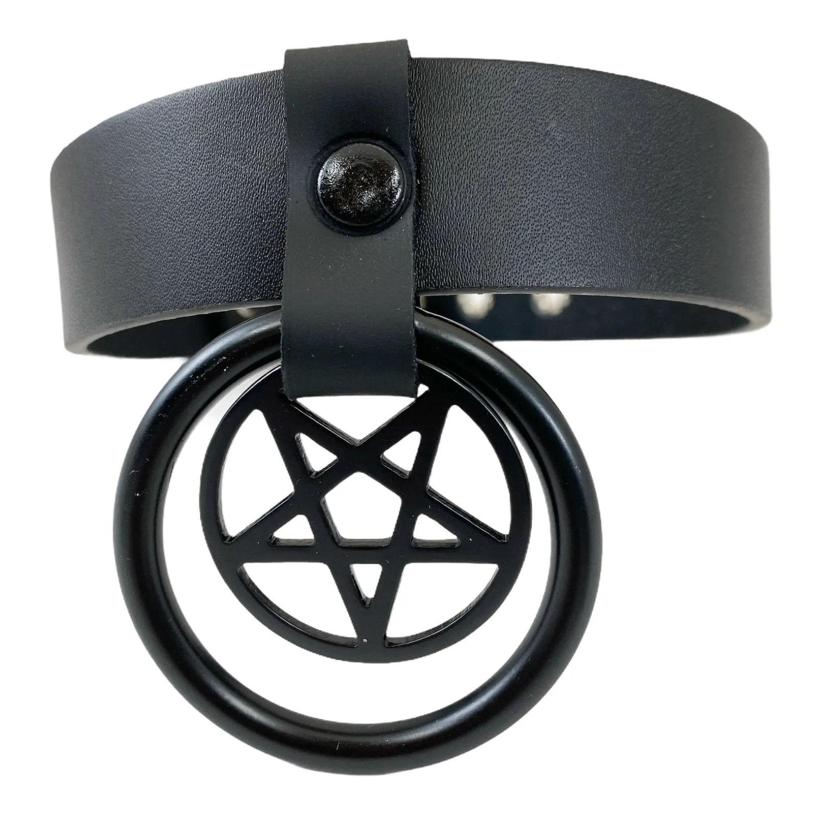 Double Ring Pentagram Choker
 Pentagram And 1  Ring
1 1/8" Wide Choker