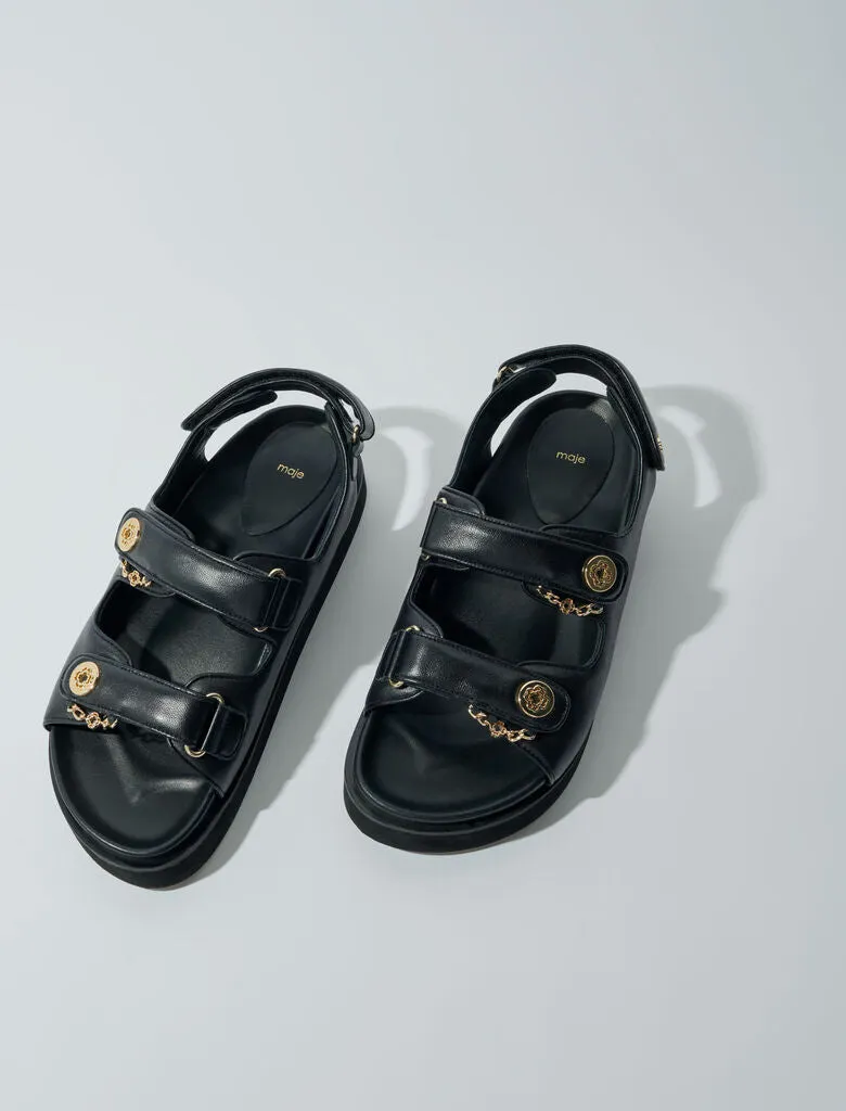 Flat leather sandals