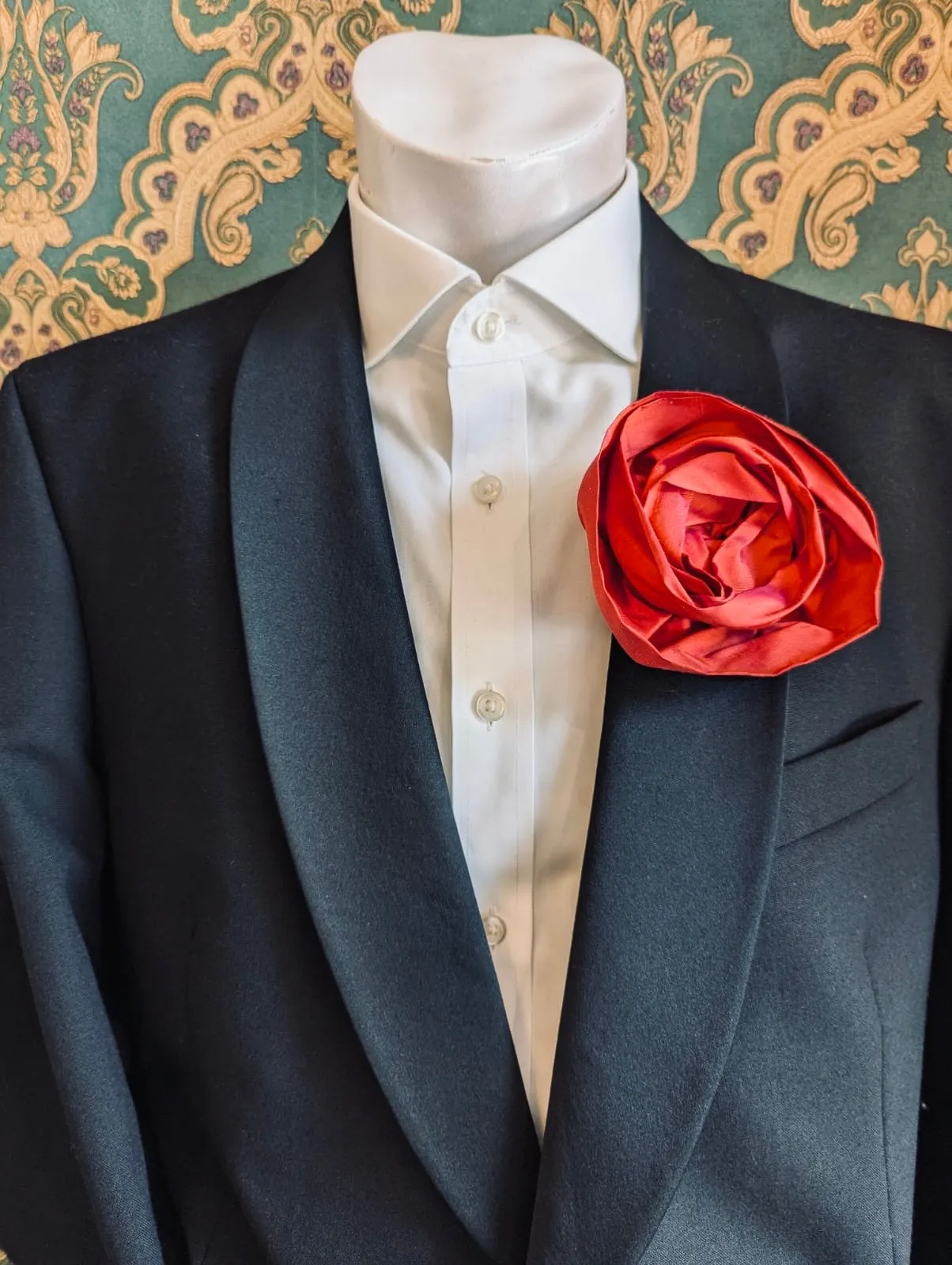 Isabella Rossellini Flower Brooch for Men