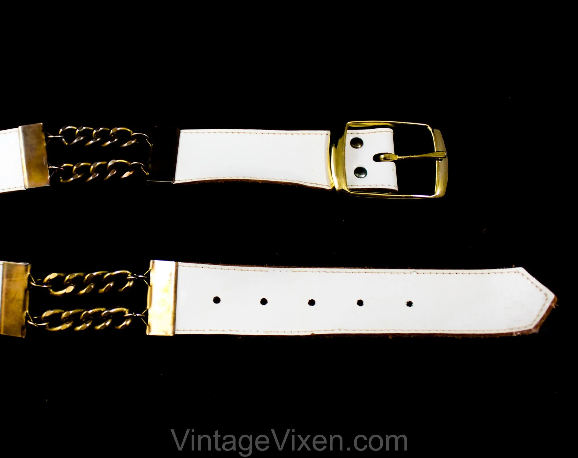 Size 10 1960s White Belt with Chain Accents - Glossy 60s Vinyl & Leather with Mod Metal Buckle - Brass Chainlink - Medium - Waist 28 to 30